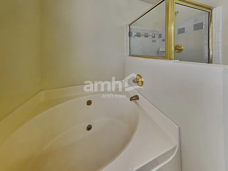 3548 Grovecrest Way — Photo 13