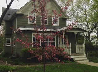 138 7th Ave N, Hopkins, MN 55343