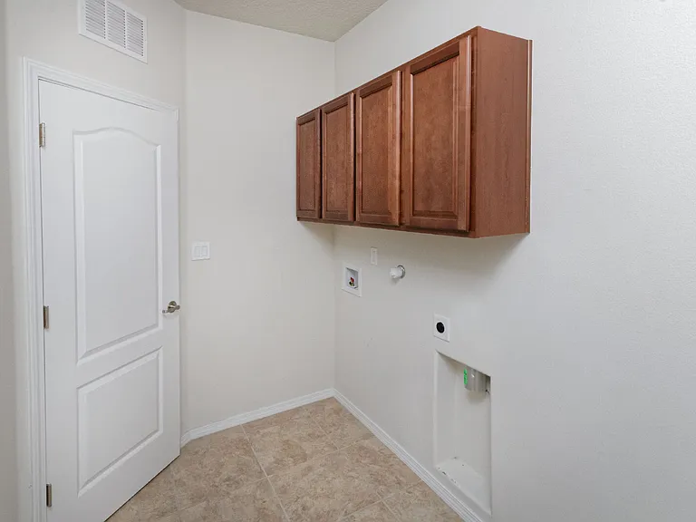 817 Palo Alto Dr NE — Photo 18
