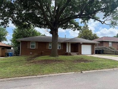 124 E Pratt Dr, Midwest City, OK, 73110