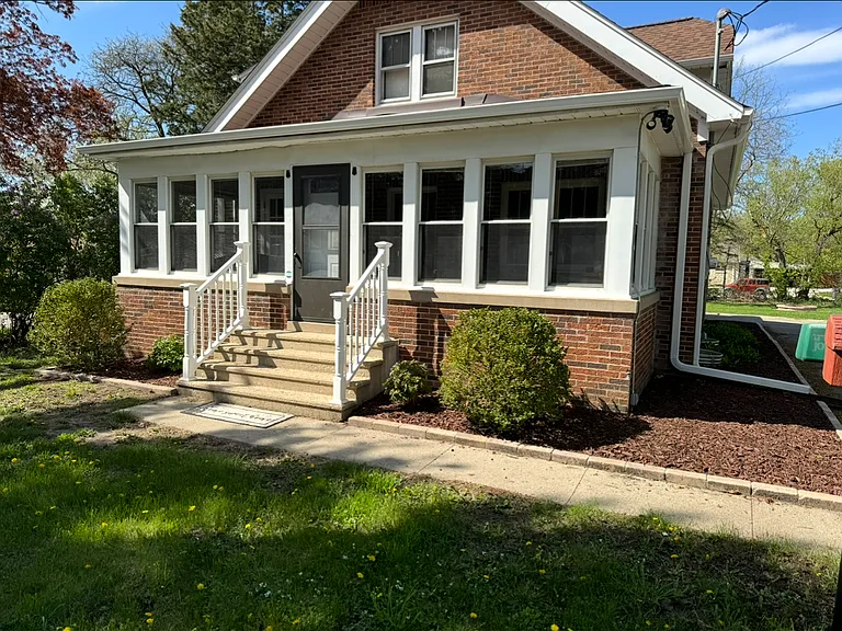 1510 Summit Ave #A — Photo 1