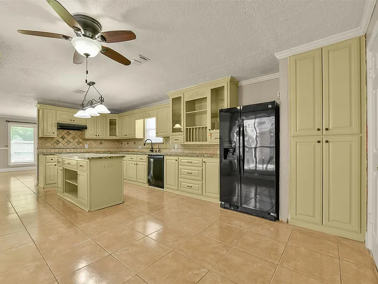 15910 Boatswain Ct — Photo 11