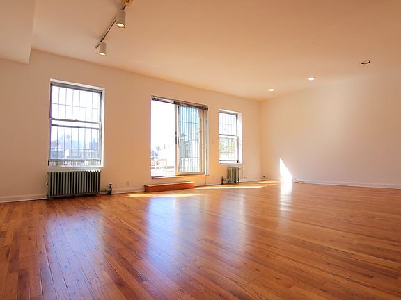 2nd image of 34 W 86th St APT 5B