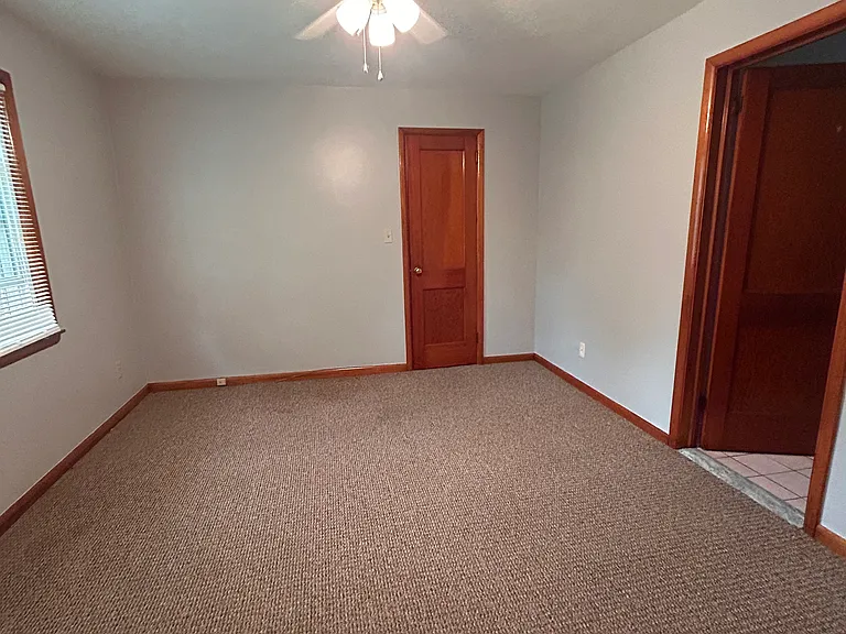 30 Forest Ct — Photo 4