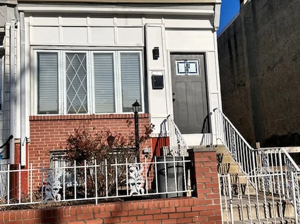 1717 S 55th St, Philadelphia, PA 19143