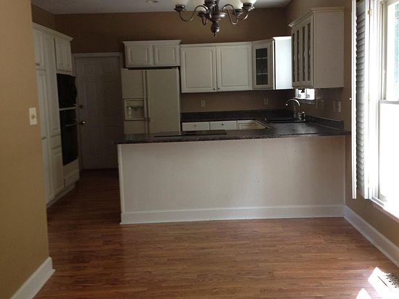 4th image of 8436 Mecklenburg Ct