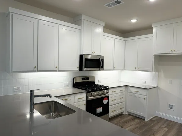 505 4th St, Argyle, TX 76226