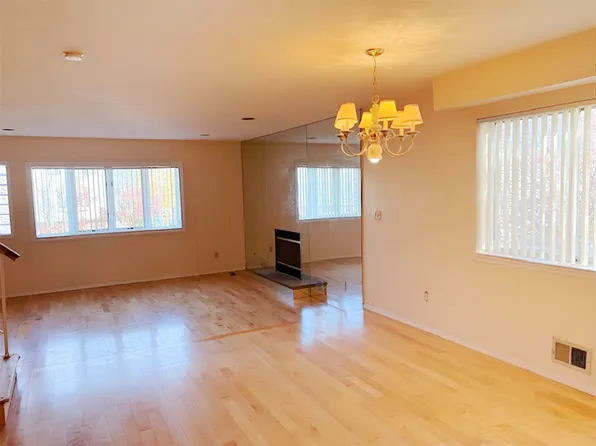 14 Monterey Avenue image 4 of 23