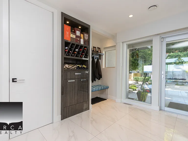 3295 Westmount Rd — Photo 48