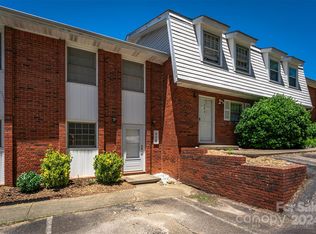 303 Southway Garden Rd, Arden, NC 28704