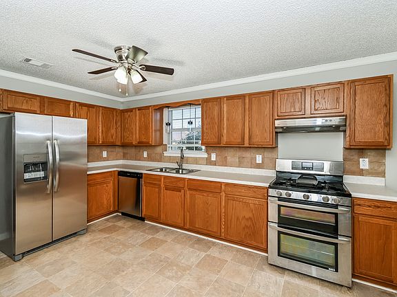 2nd image of 6946 Silver Grass Ct