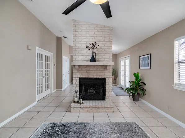 1406 Brook Run, San Antonio, TX 78232