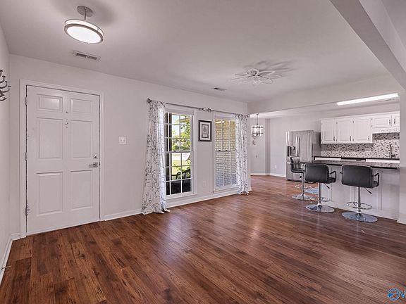 5th image of 2301 Villaret Dr SW