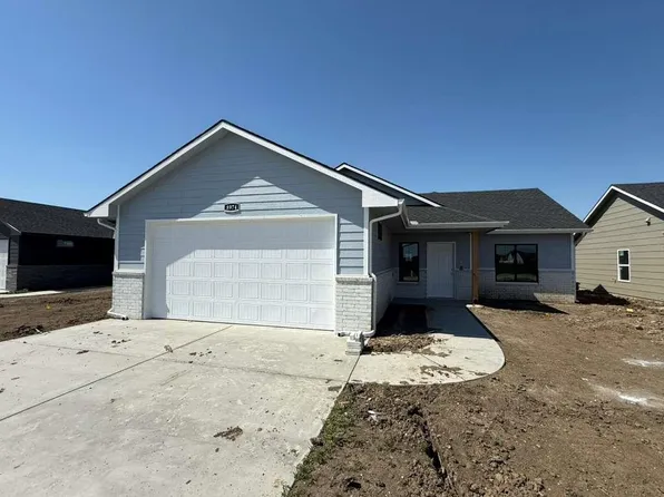 8974 E Forbes Ct, Wichita, KS 67220