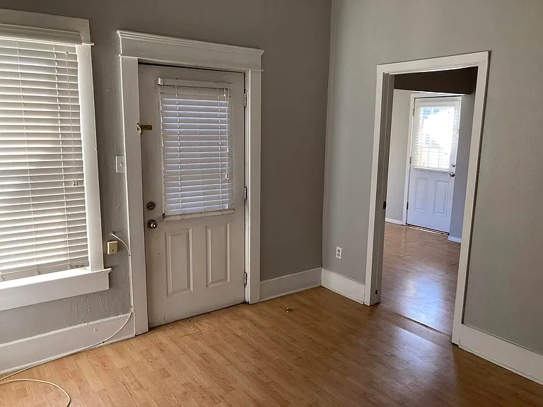 1219 W Woodland Ave #3 — Photo 3