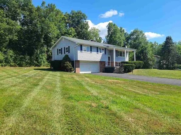 24 Shivertown Rd, New Paltz, NY 12561