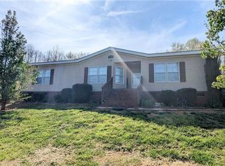 2946 Lions Rest Rd, Asheboro, NC 27205