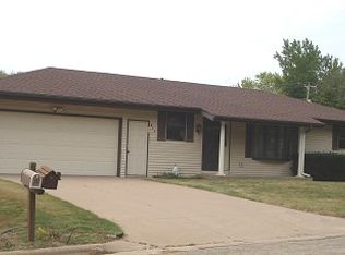 811 Madison St, Cuba City, WI 53807