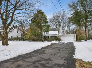 7 Mayflower Rd, Scarsdale, NY 10583