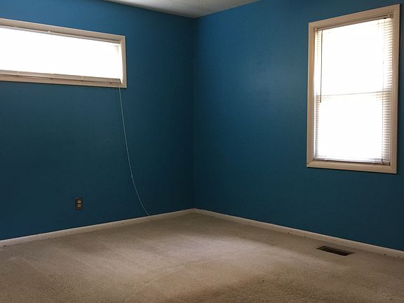 5th image of 775 Maalahi St
