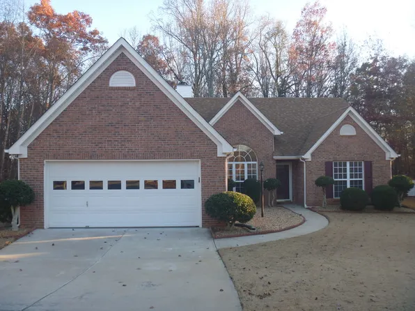 6356 Snug Harbor Dr, Flowery Branch, GA 30542