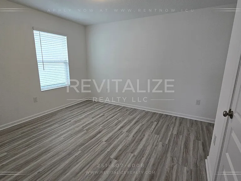 22052 Aleutian Ave — Photo 11