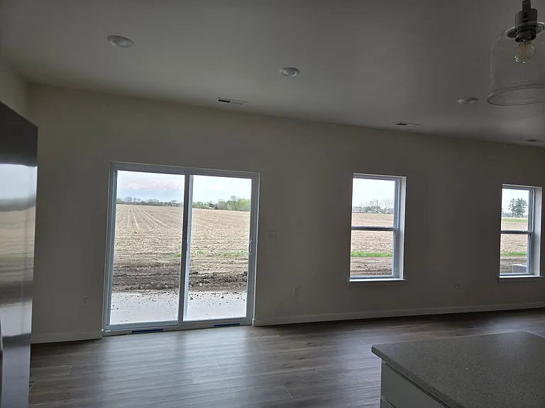 1608-1630 Aspen Ct NE — Photo 9
