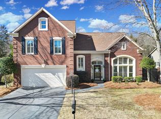 10433 Pullengreen Dr, Charlotte, NC 28277