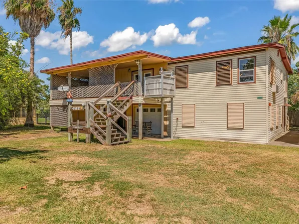 1115 W Canal Dr, Pt Bolivar, TX 77650