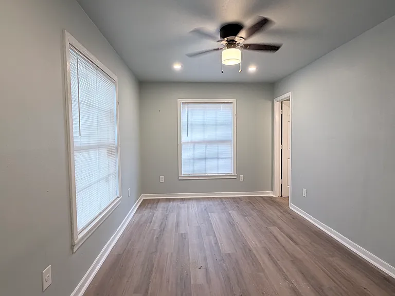 3821 Woodleigh St #1 — Photo 8