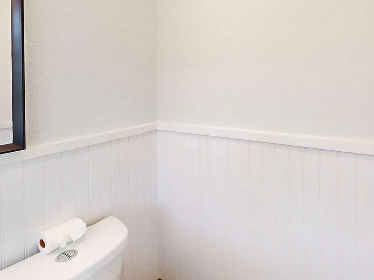 2618 Goliad St — Photo 9