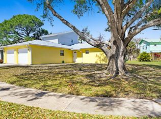 1556 Croftwood Dr, Melbourne, FL 32935