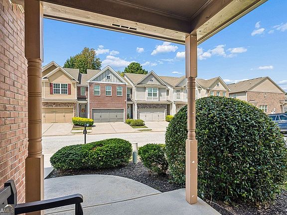 4th image of 3281 Open Fields Dr