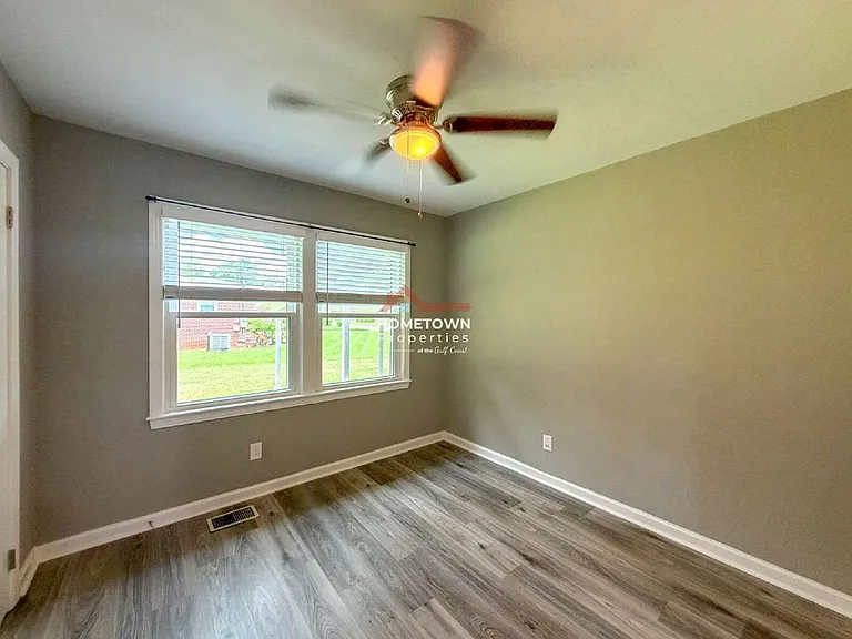 1815 Hallmark Dr — Photo 25