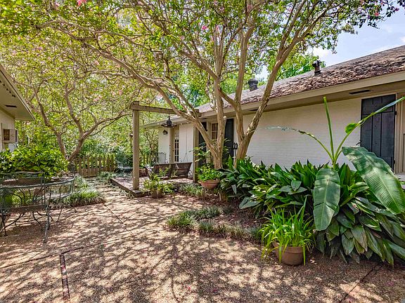 4th image of 1284 Meadow Lea Dr