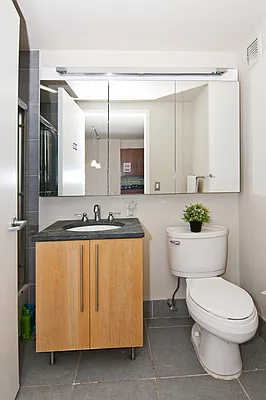 Sold by Platinum Realty Group | media 6