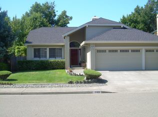 700 Jean Marie Dr, Santa Rosa, CA 95403