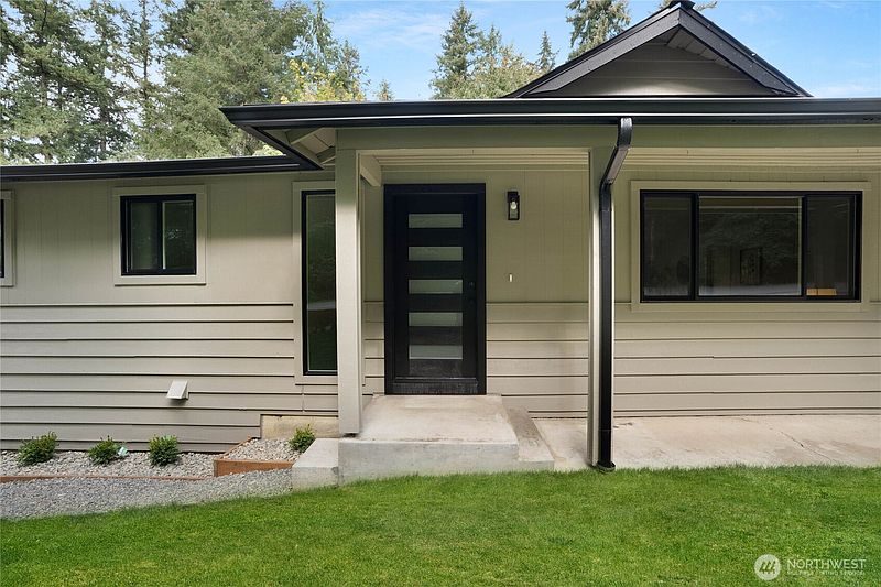 3rd image of 23058 SE 218th Street