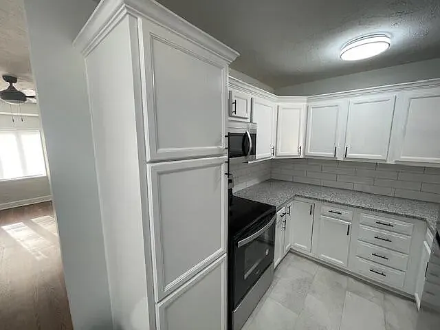 1104 Cachelin Dr — Photo 4