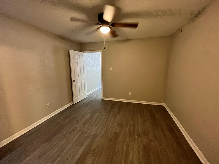 4831 Sycamore Ave #4 — Photo 5
