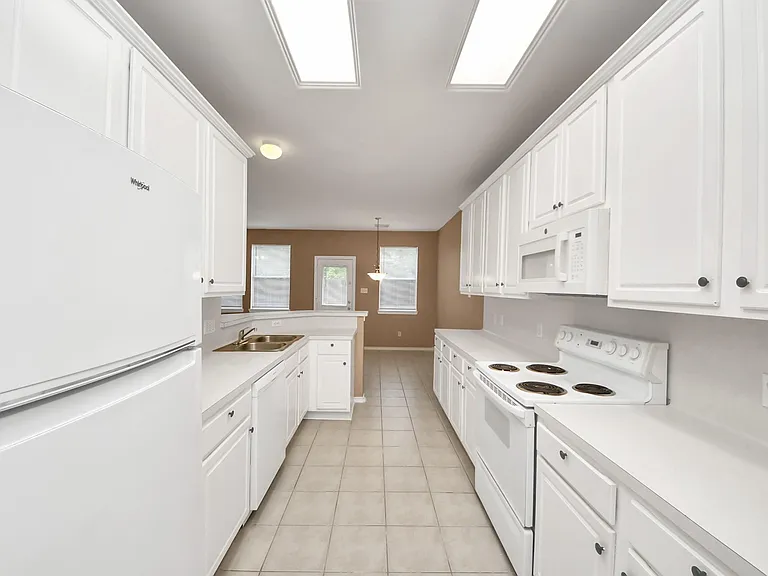 6019 Pennworth Ln — Photo 14