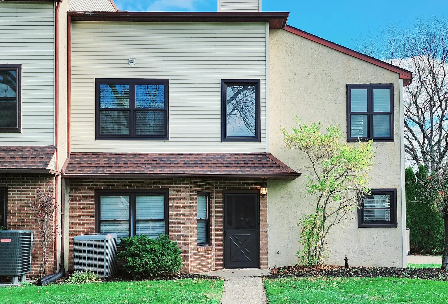 8 Heather Ct photo 1