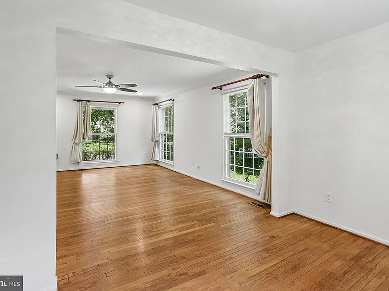903 Ridge Dr — Photo 13