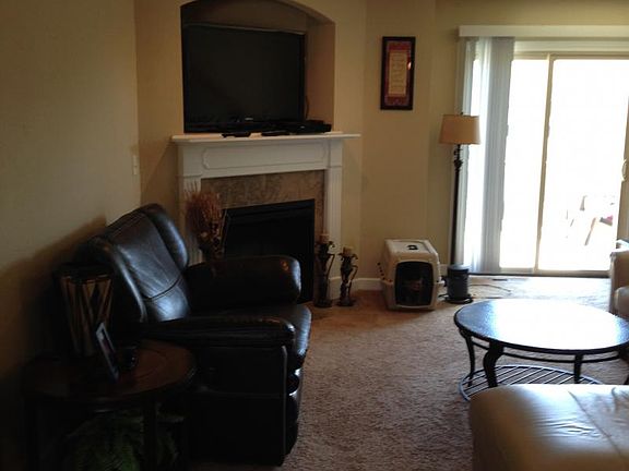 3rd image of 4327 N 106th Ter