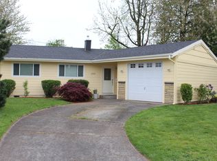 12527 NE Russell St, Portland, OR 97230