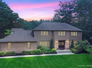 276 Sickletown Rd, Orangeburg, NY 10962