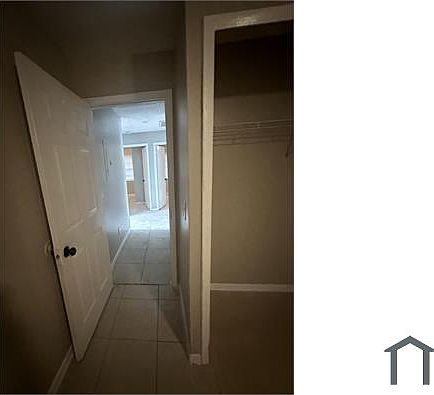 3rd image of 1504 E Poinsettia Ave APT A