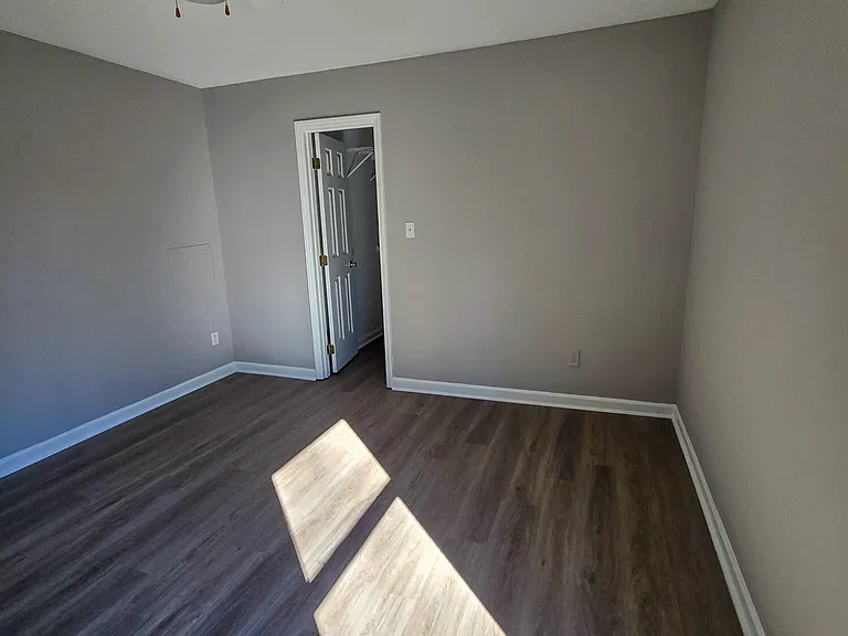 2205 Dungiven Ct — Photo 44