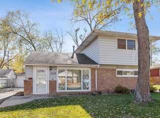 305 Seminole St, Park Forest, IL