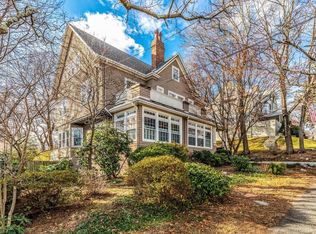 72 Gray St, Arlington, MA 02476